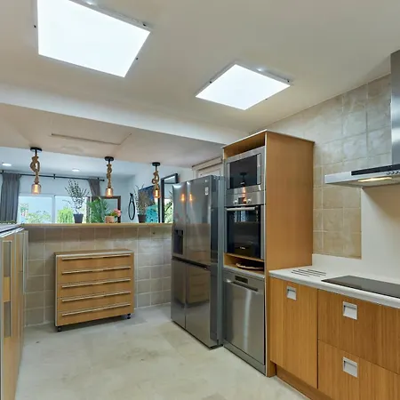 Renovated House In Marbellas Golden Mile Pass The Keys * Marbella